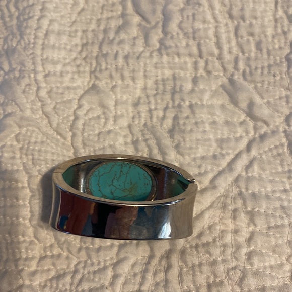 Lot of 4 Turquoise Costume Jewlery - Picture 10 of 10